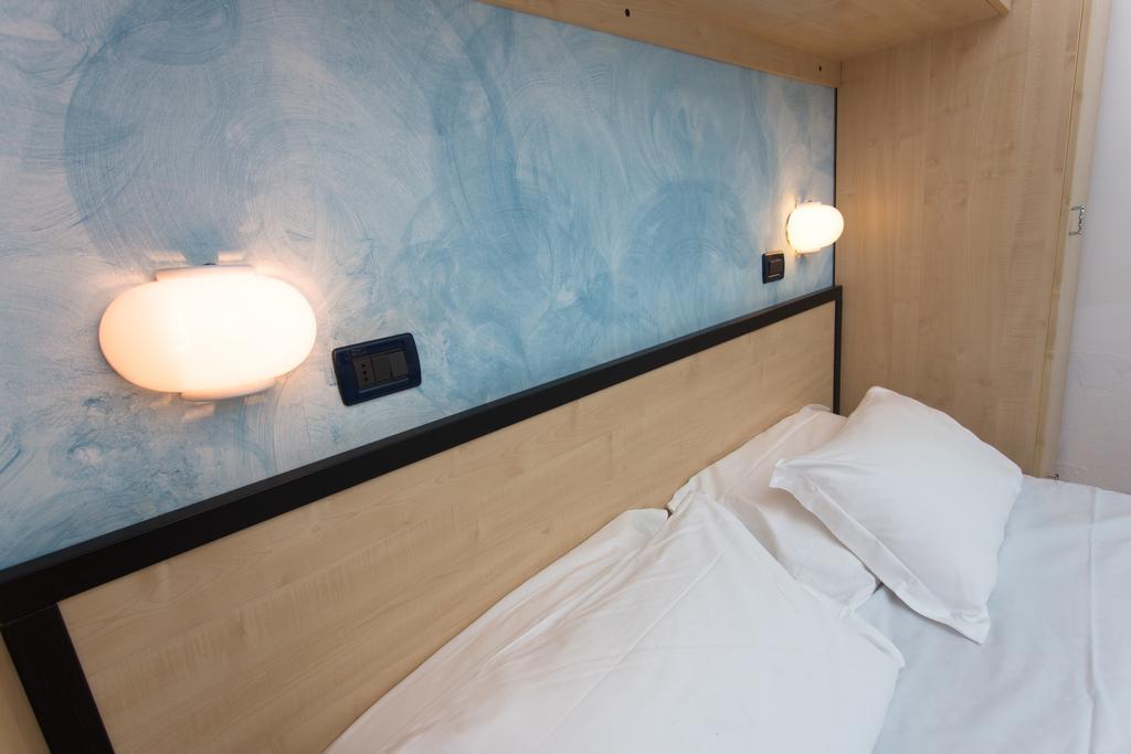 Hotel New Castle เชเซนาติโก ภายนอก รูปภาพ