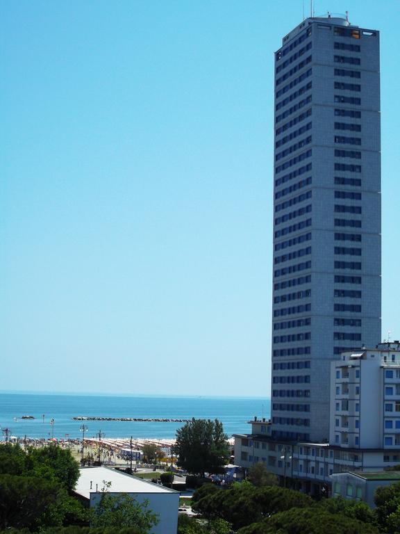 Hotel New Castle เชเซนาติโก ภายนอก รูปภาพ